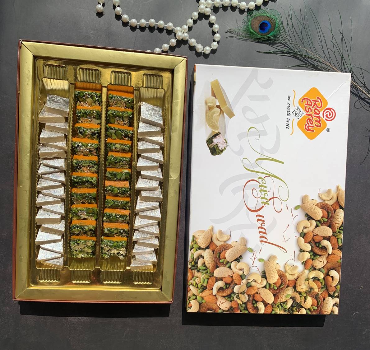 KAJU BARFI & KAJU PISTA BARFI 750G - Ram Asrey Sweets